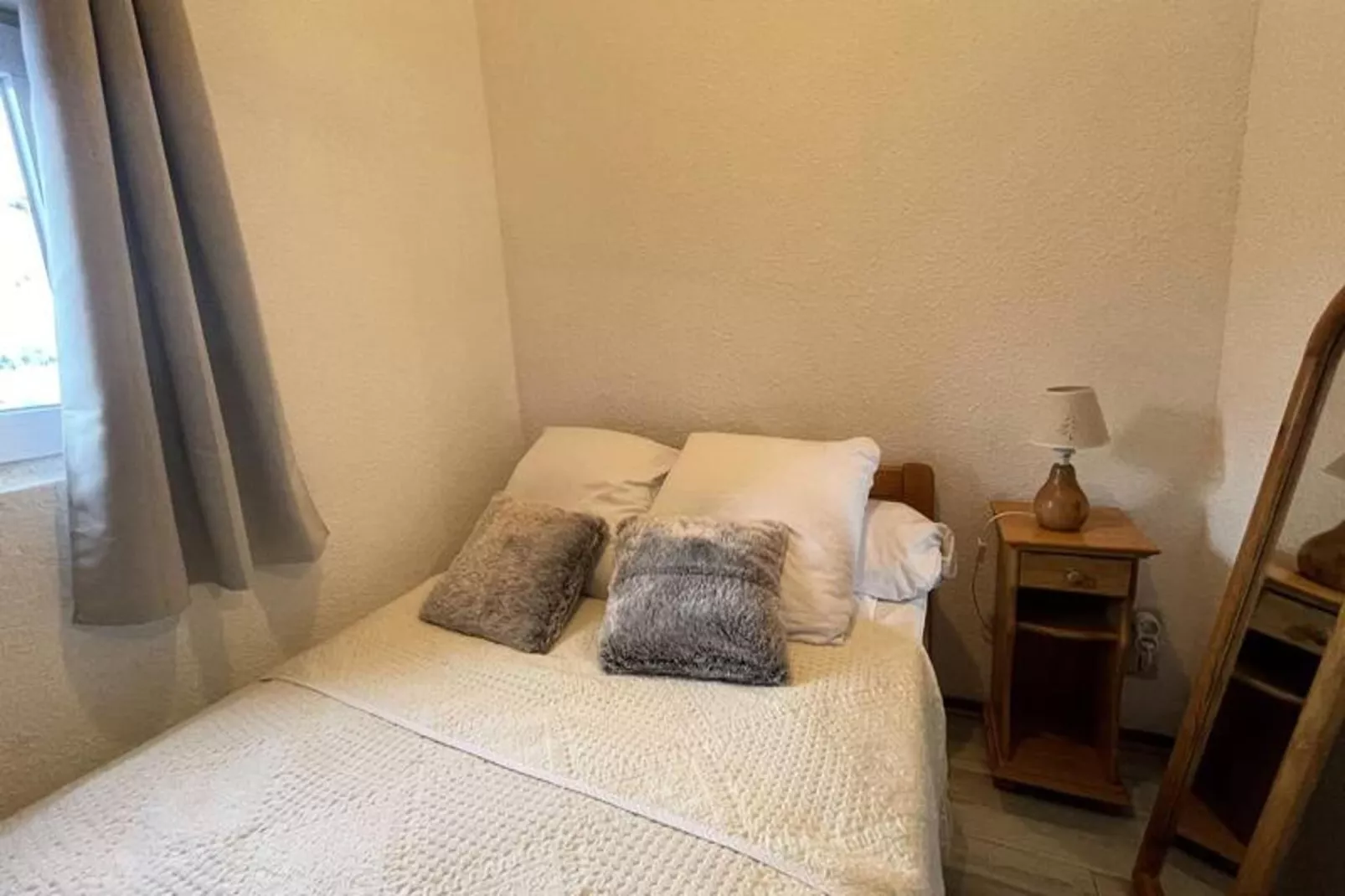 Résidence Arc En Ciel B-Slaapkamer