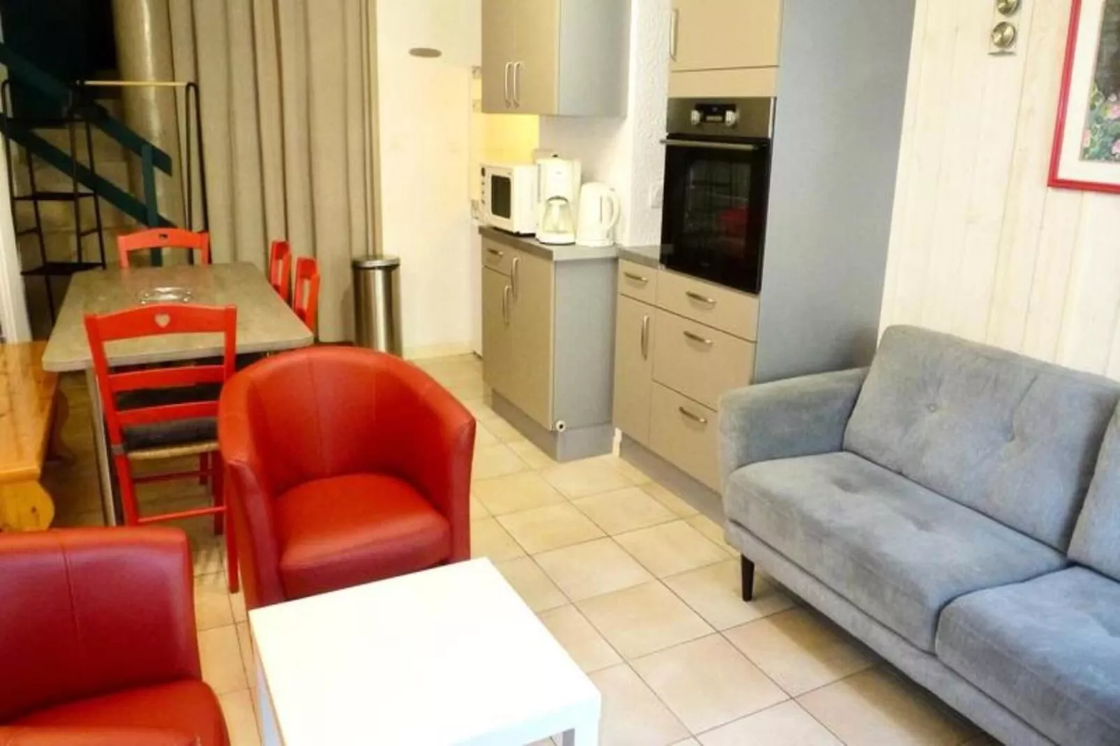 Résidence Neouvielle-Eetkamer