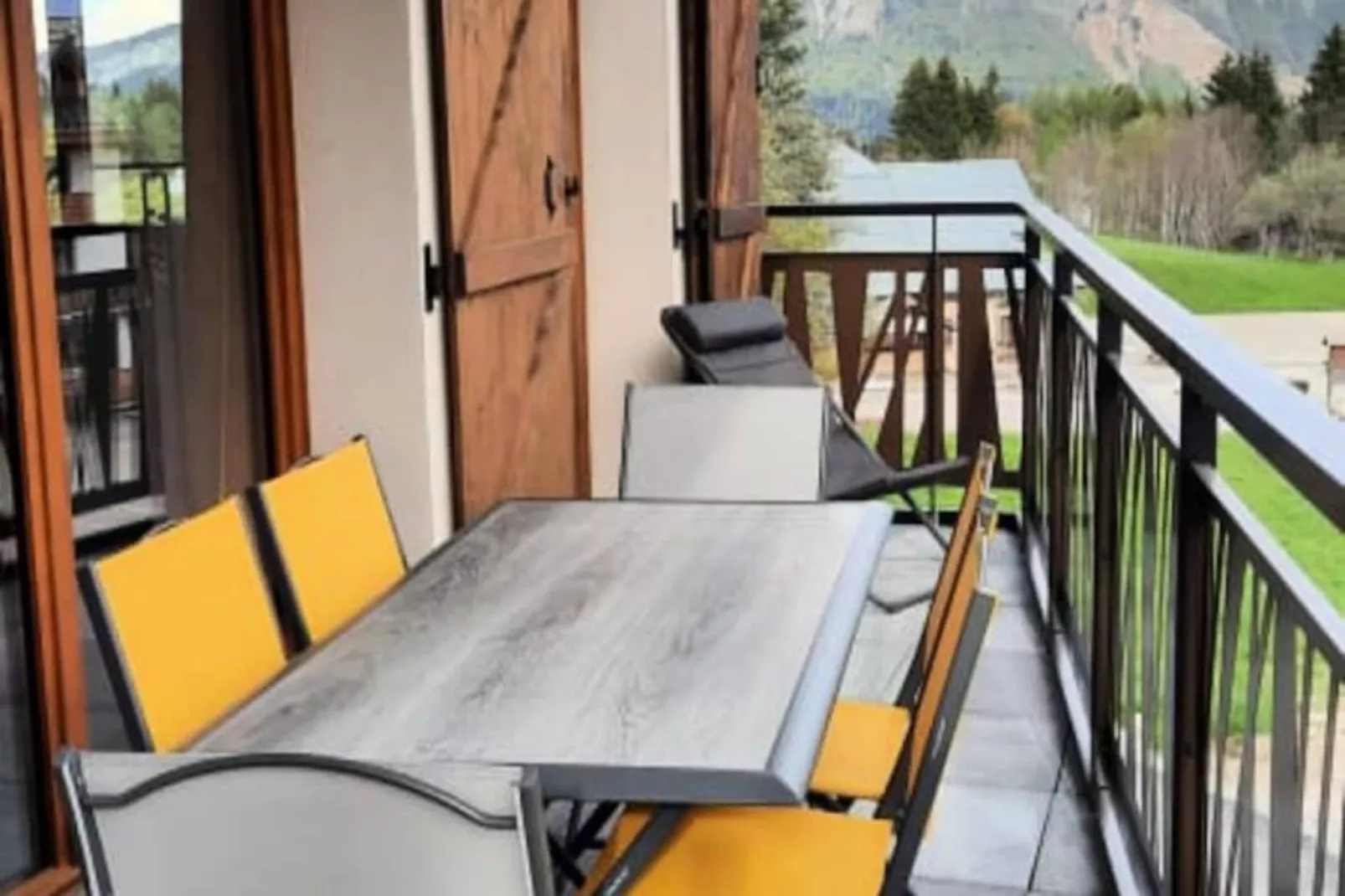 Spacieux Appartement Au Pied Des Pistes-Image-tags.