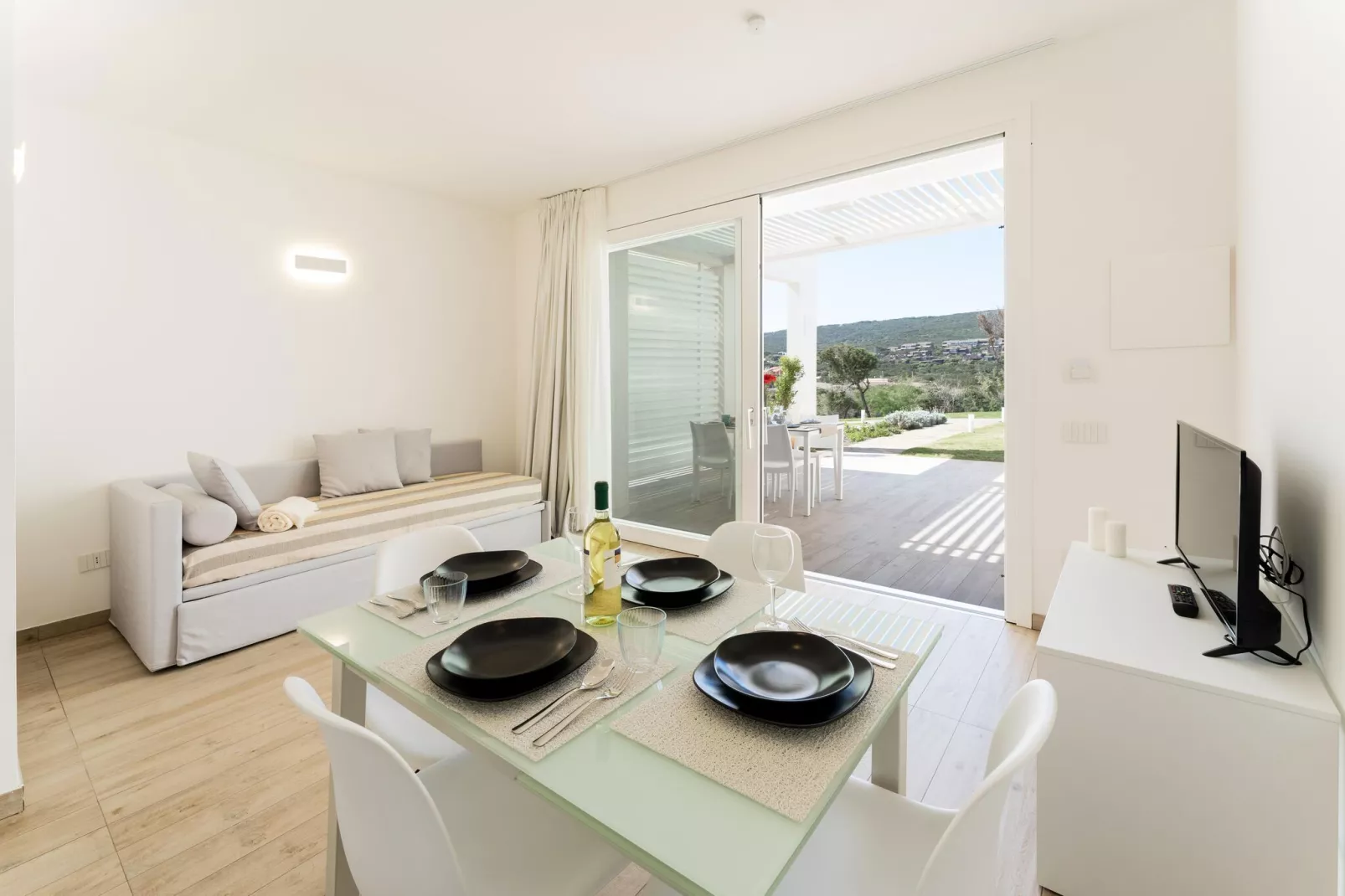 Residence Capo Falcone Stintino "Bilo 4 Comfort"-Eetkamer