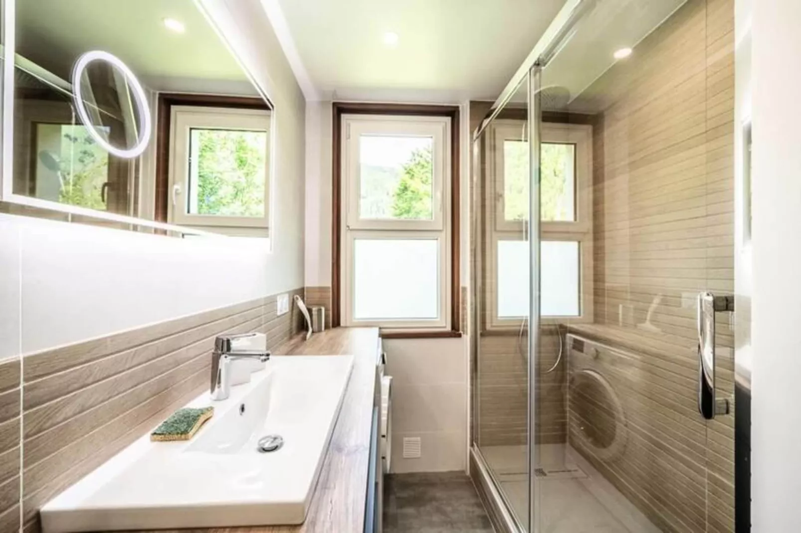 Résidence Ressachaux-Badkamer