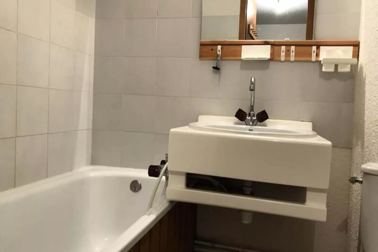 Résidence Edelweiss-Badkamer