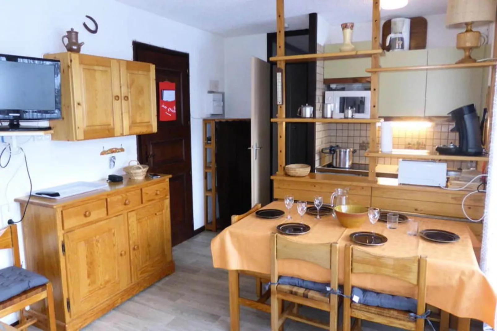 Résidence Bel'aval-Buitenkant zomer