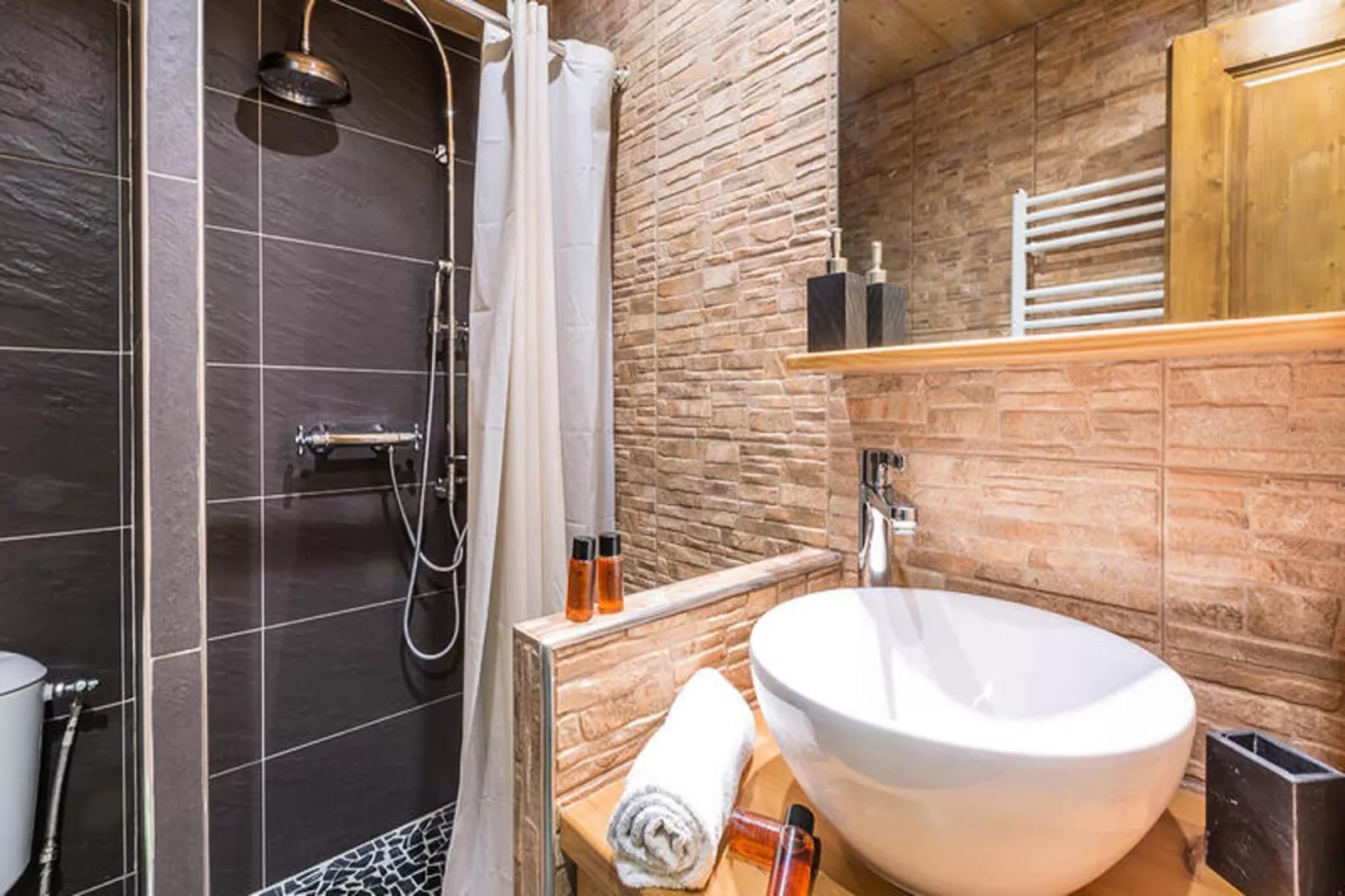 Résidence Moraine-Badkamer