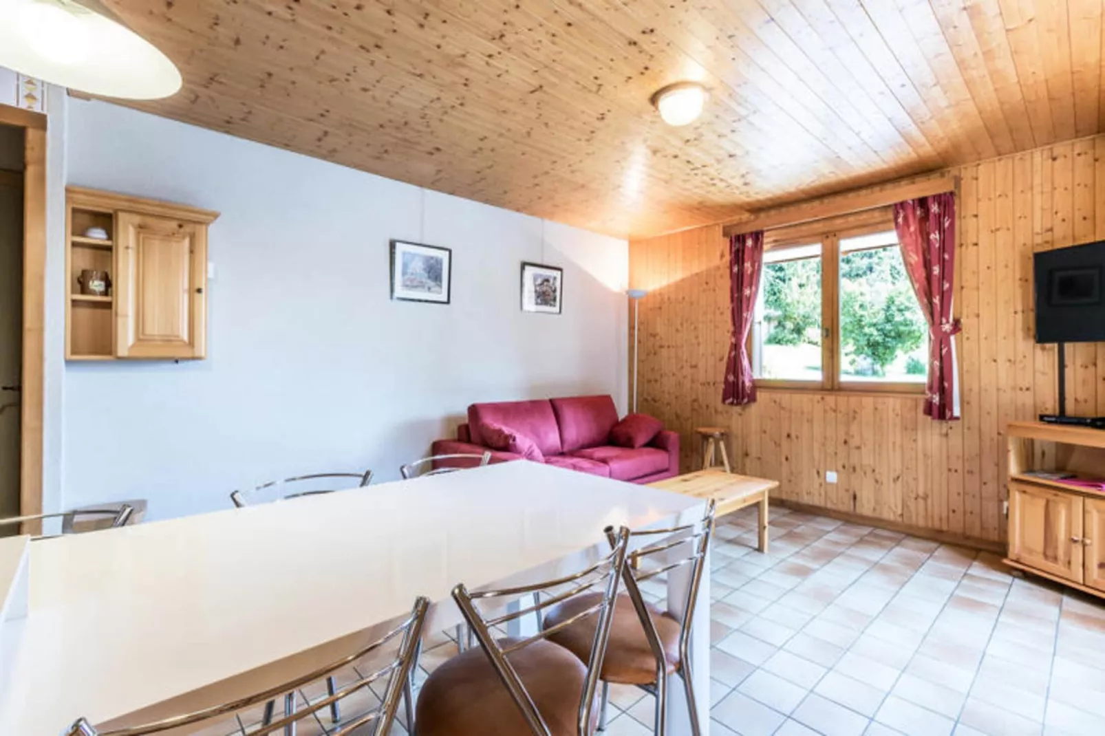 Chalet Gord-Eetkamer