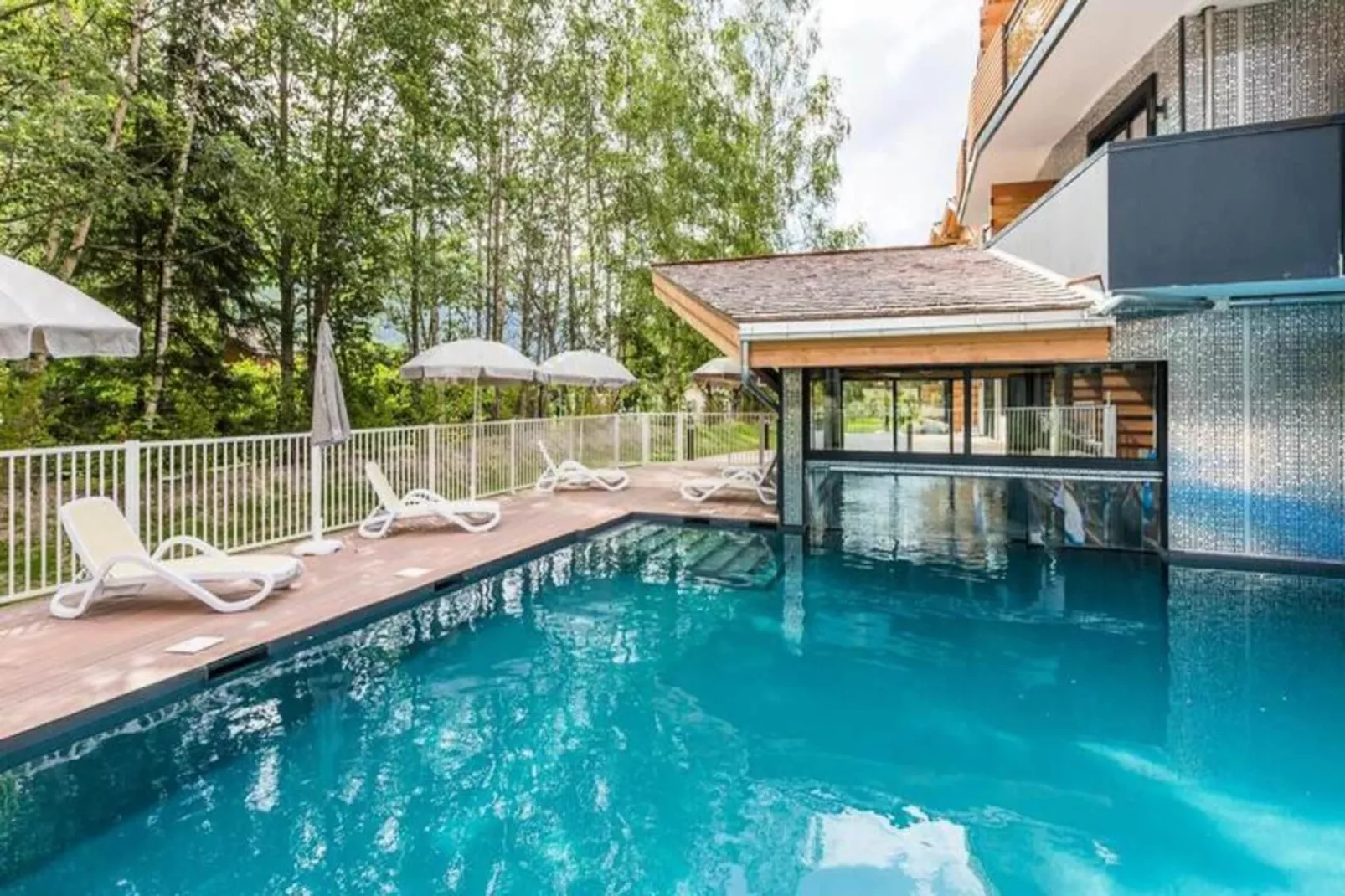 Résidence Prestige Odalys Isatis****-Buitenkant zomer