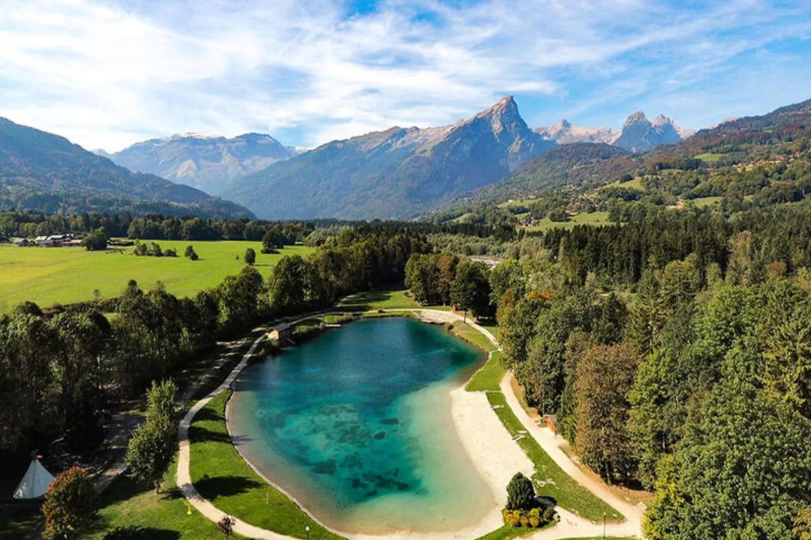 Résidence Niveoles Bat A-Buitenkant zomer