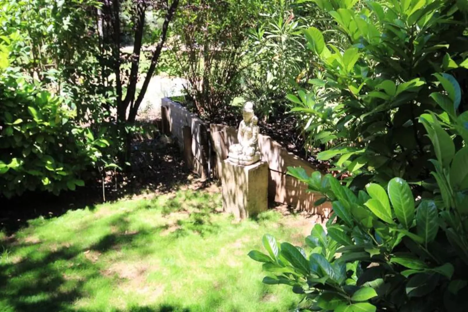 Les Messugues, Mas Proven&ccedil;al Typique Avec Piscine Partag&eacute;e, Nature, Calme-Image-tags.