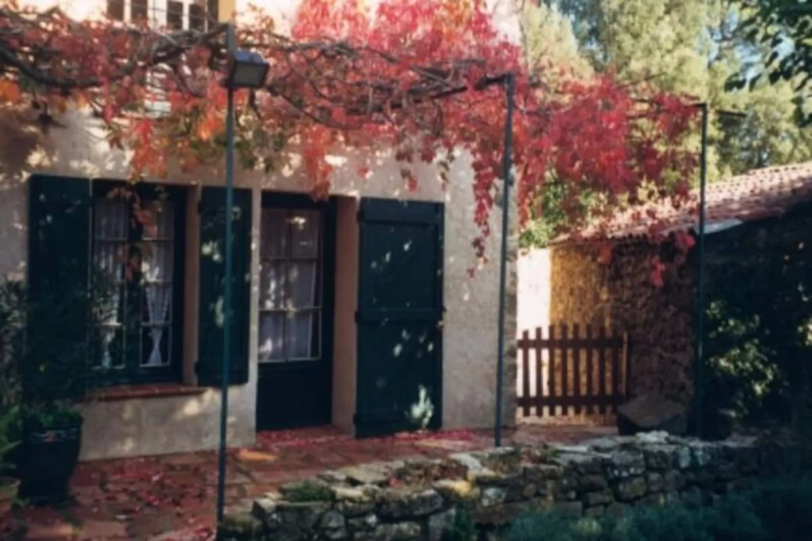 L'oubradou, Mas De Charme, Piscine Partag&eacute;e En Provence, Nature Et Calme-Image-tags.