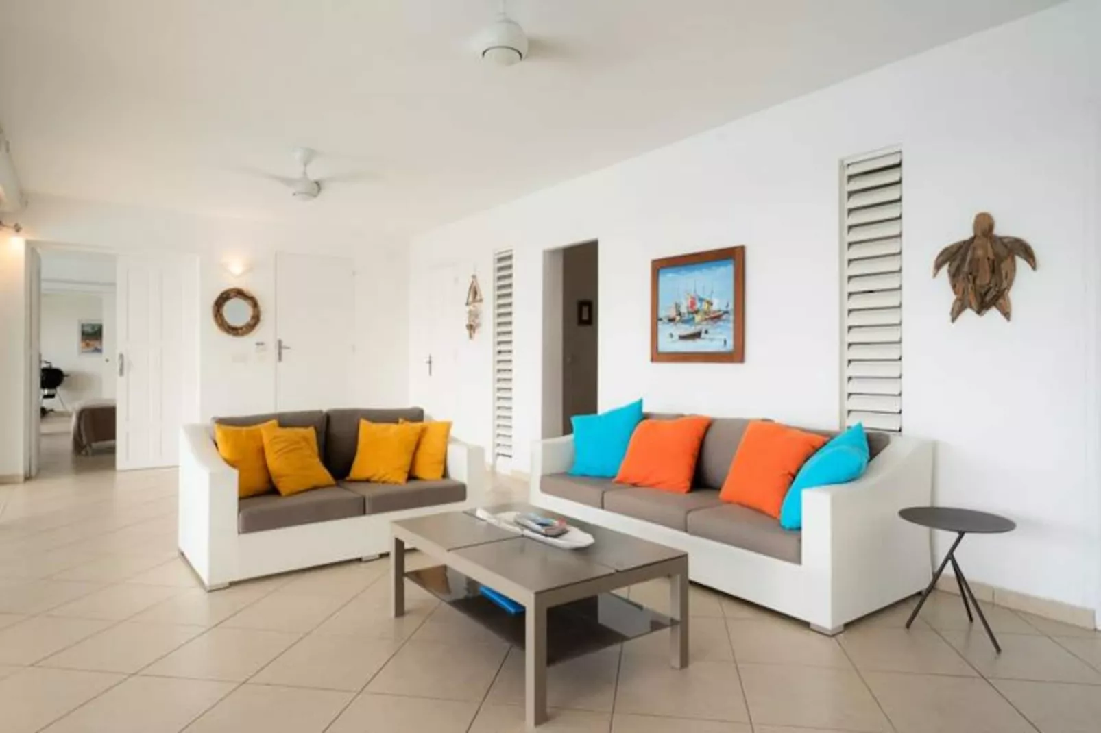 Villa Nora-Image-tags.