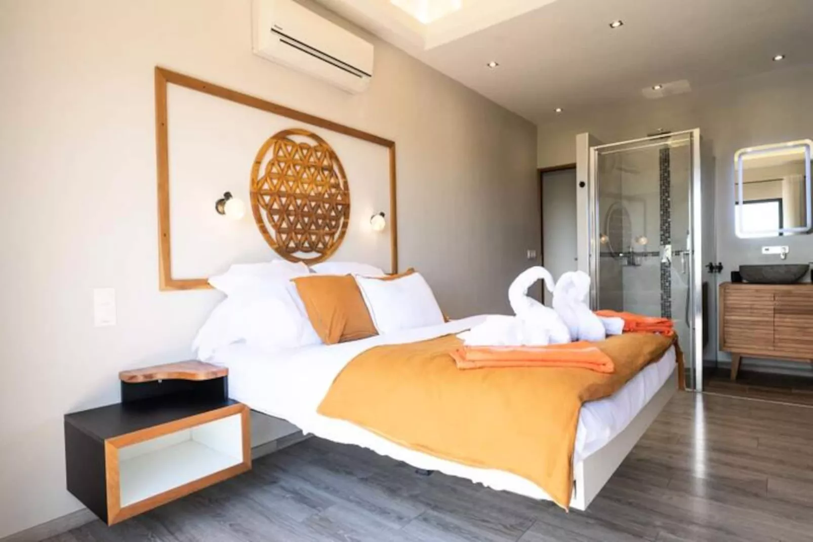 Villa Te Amo-Image-tags.