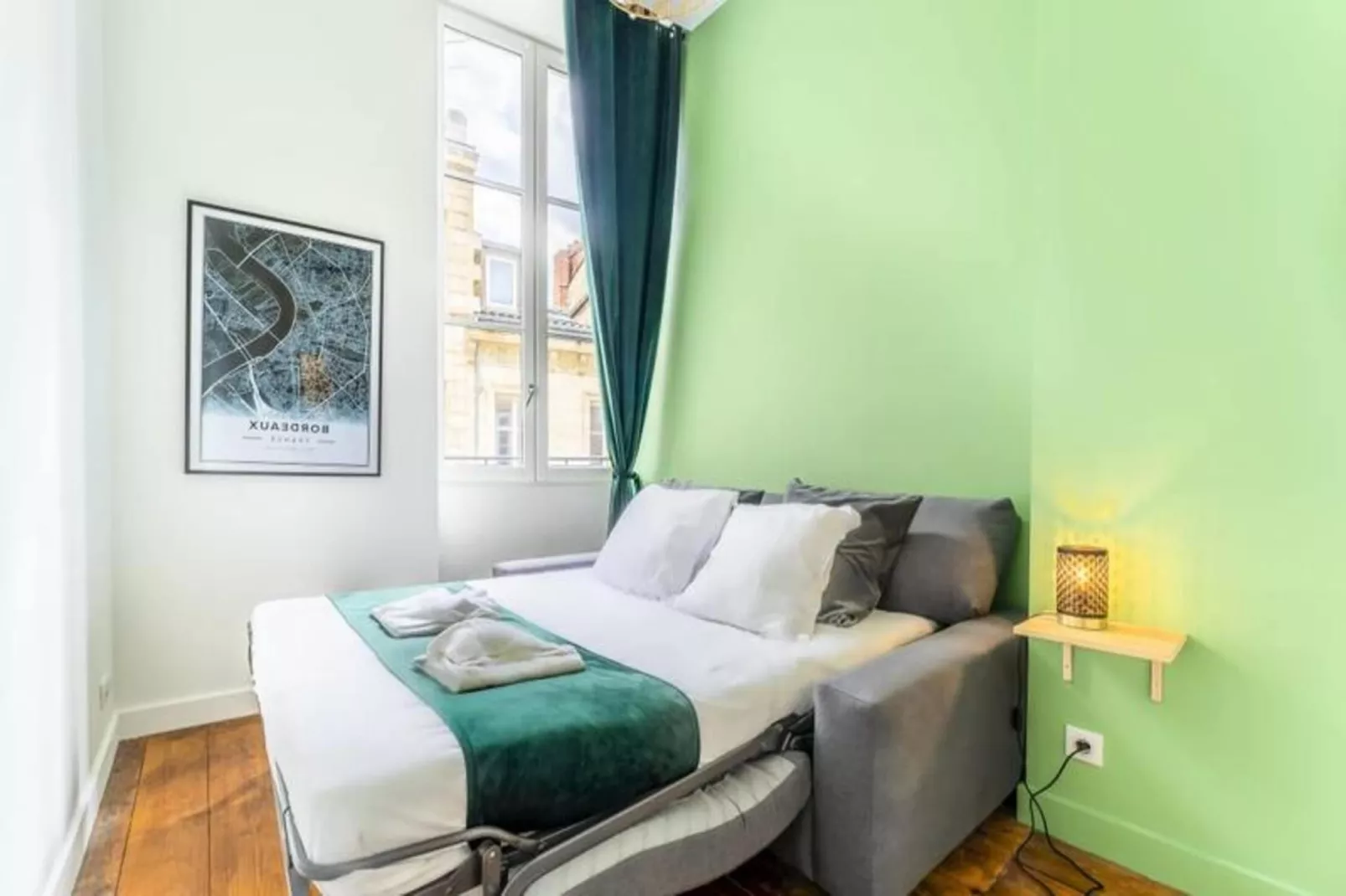 Charmant Et Rayonnant Appartement De 55 M&sup2; Situ&eacute; Dans Le Coeur De Bordeaux-Slaapkamer