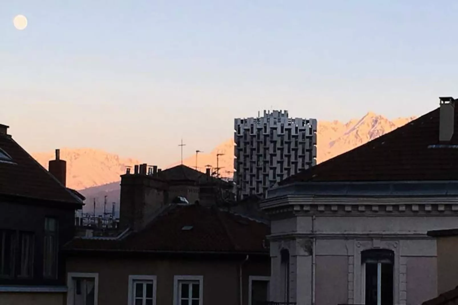 | Escale Grenobloise📜| Magnifique Immeuble | Hypercentre Pi&eacute;ton-Image-tags.