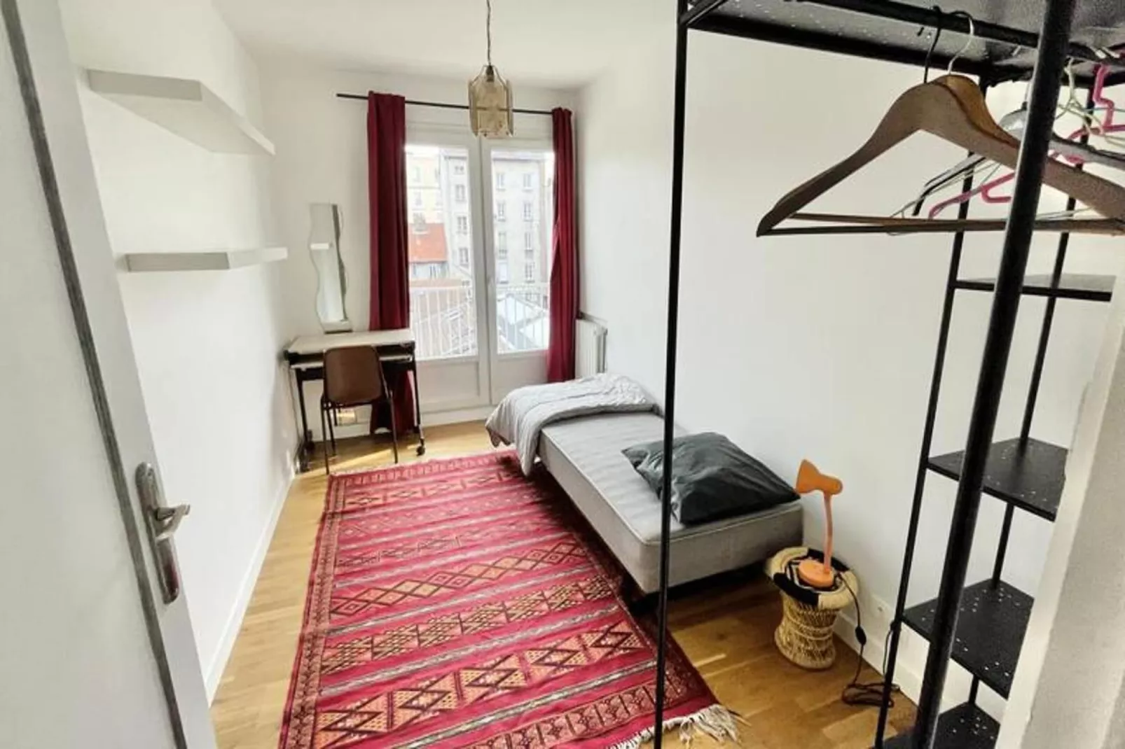 |chez Faffa 𓅂 | Spacieux T5 | Gare Sncf |-Slaapkamer