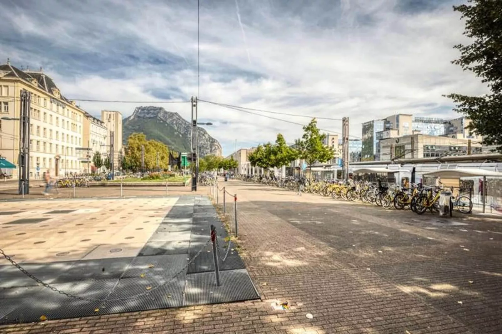 | Beau T2 Enti&egrave;rement R&eacute;nov&eacute; Dans L'hyper Centre, Face Gare 🚅-Gebieden zomer 5km