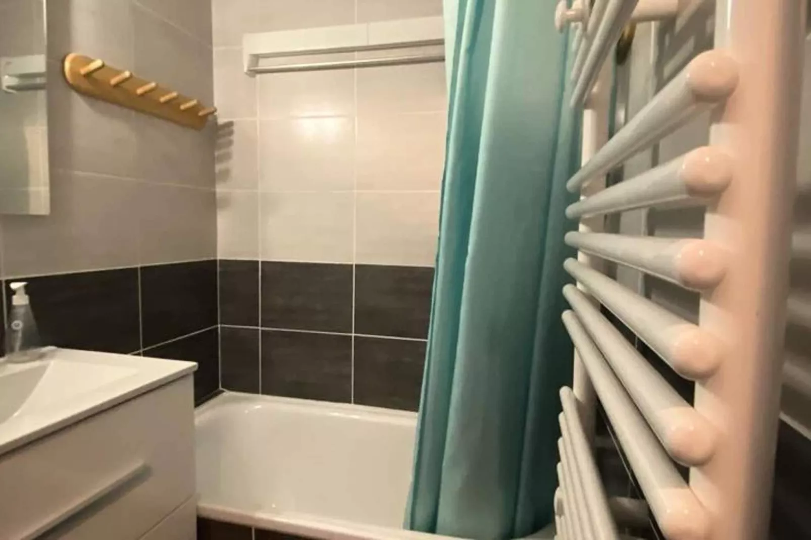 Résidence Kandahar-Badkamer