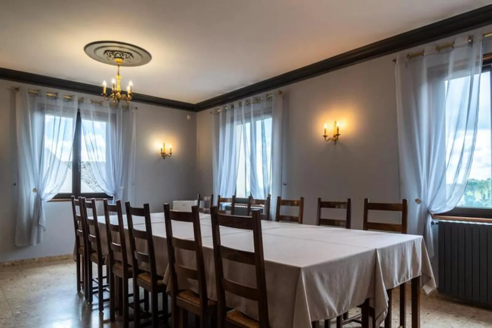 Gîte de France Bon aubrac pour 12 personnes 2 épis-Image-tags.