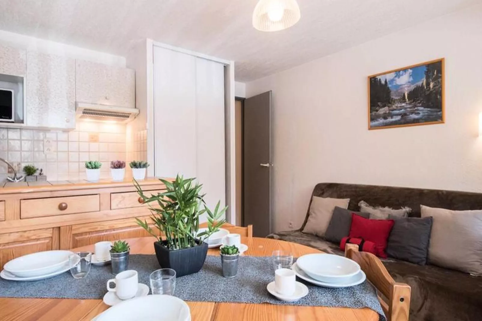 Résidence Portes Du Soleil B-Eetkamer