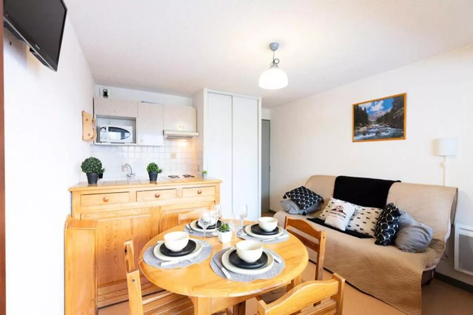 Résidence Portes Du Soleil B-Eetkamer