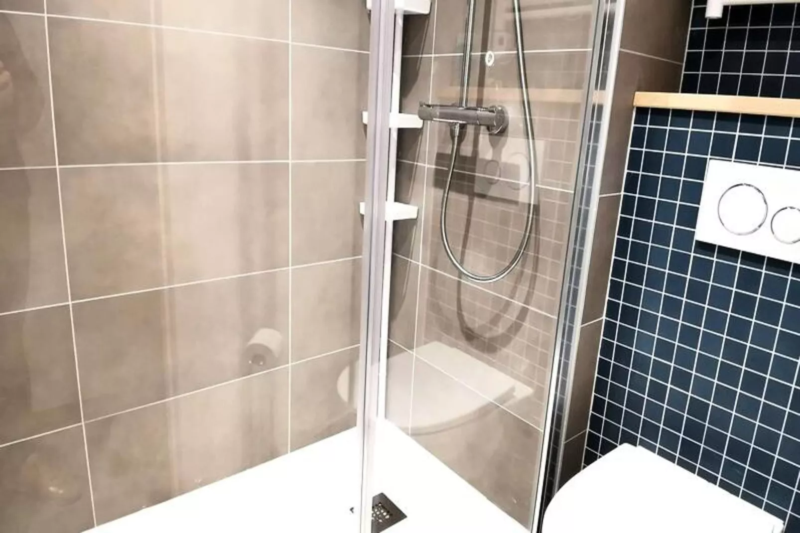 Résidence Cotes-Badkamer