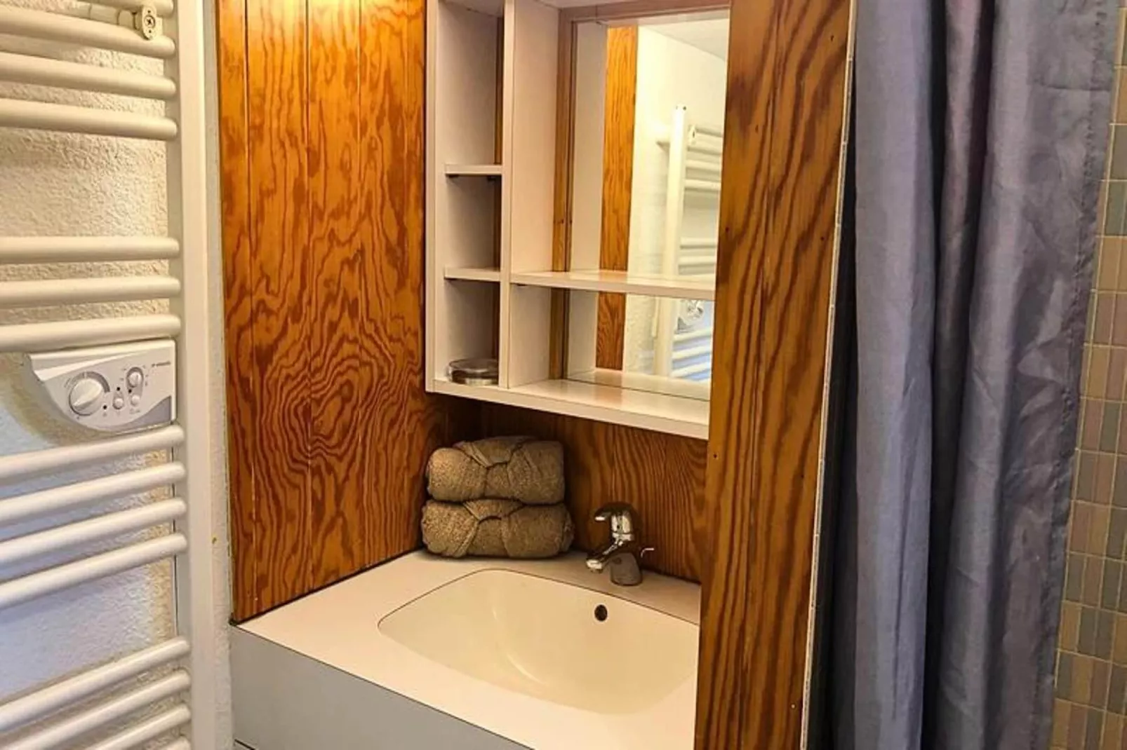 Résidence Cotes-Badkamer