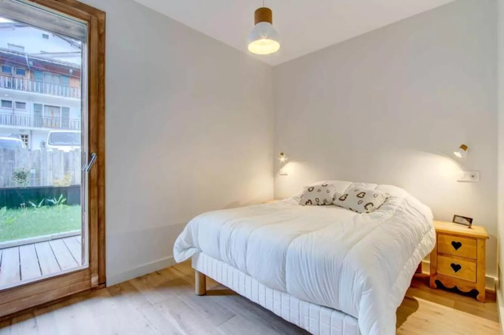 Résidence Le Lapia-Buitenkant zomer