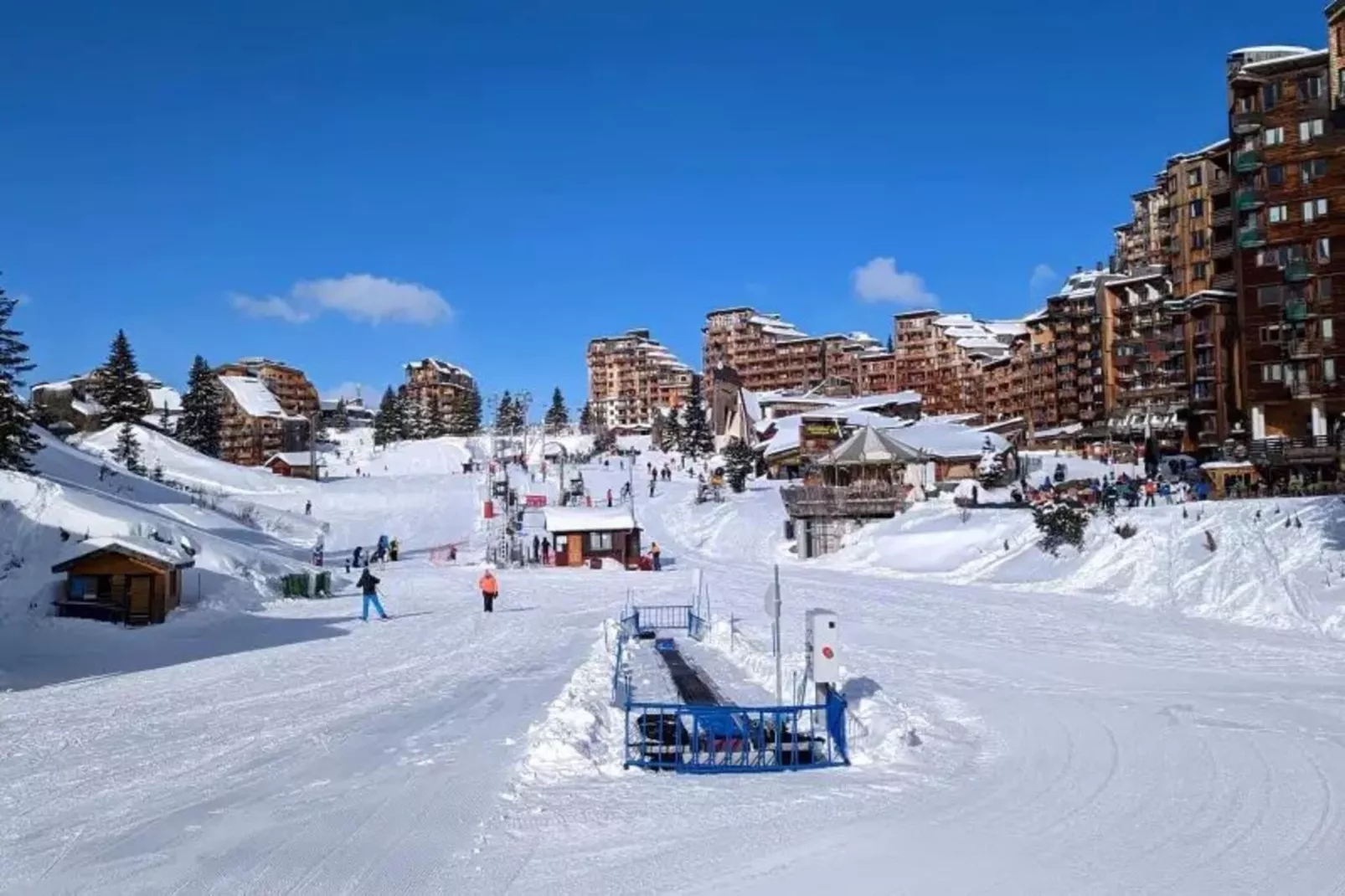 Résidence Les Fontaines Blanches - maeva Home-Gebied winter 5km