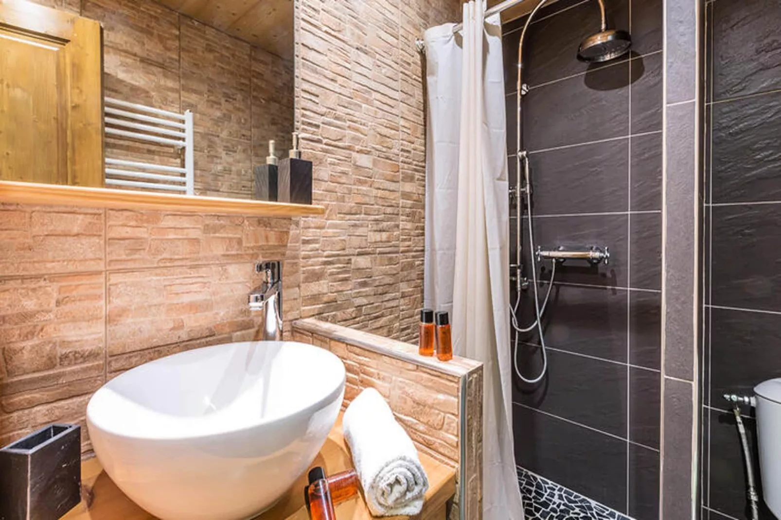 Résidence Moraine-Badkamer