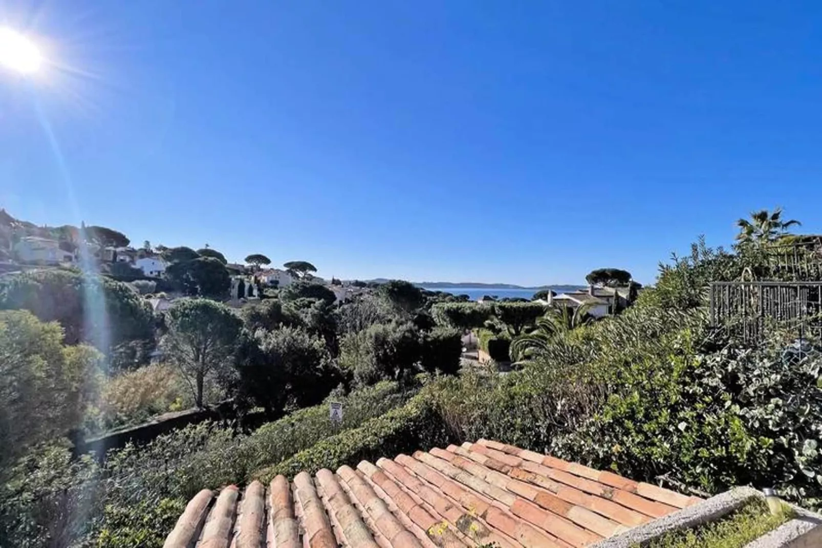 Résidence Pan Cuet-Uitzicht zomer