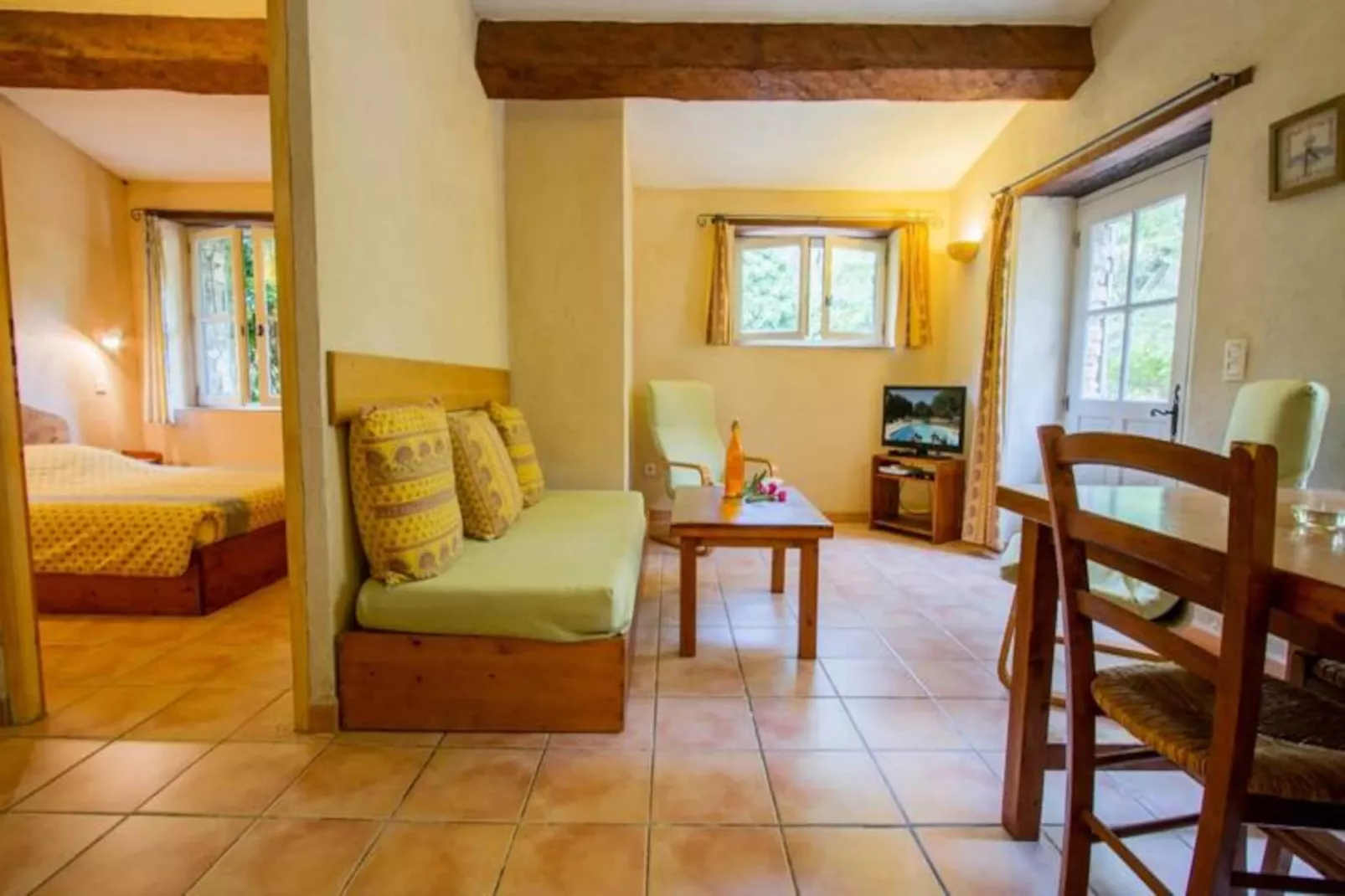 Le Jas, Mas De Charme, Piscine Partag&eacute;e , Nature, Calme, 6 Ha En Provence-Image-tags.