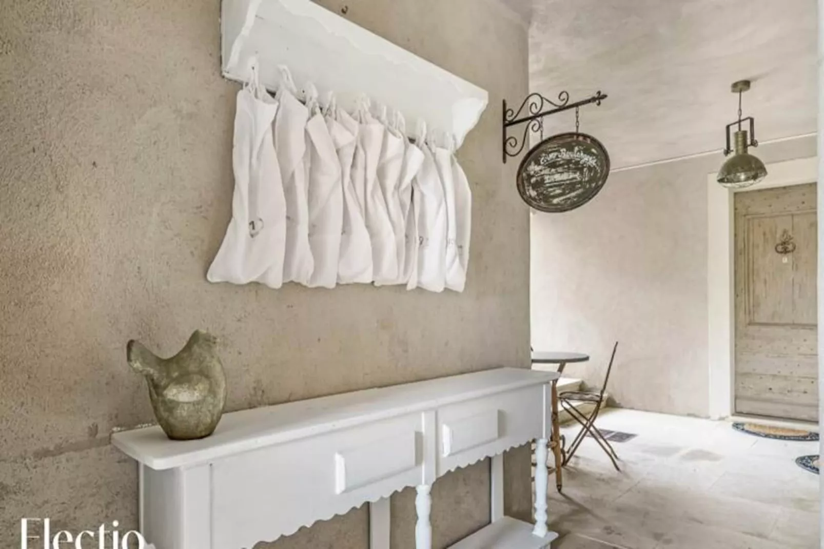 Loggia Des Genets  I  R&eacute;sidence Les Petitons-Image-tags.