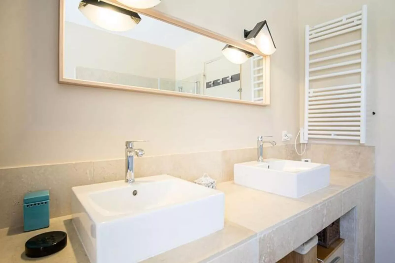 Maison De La  Bandine-Badkamer