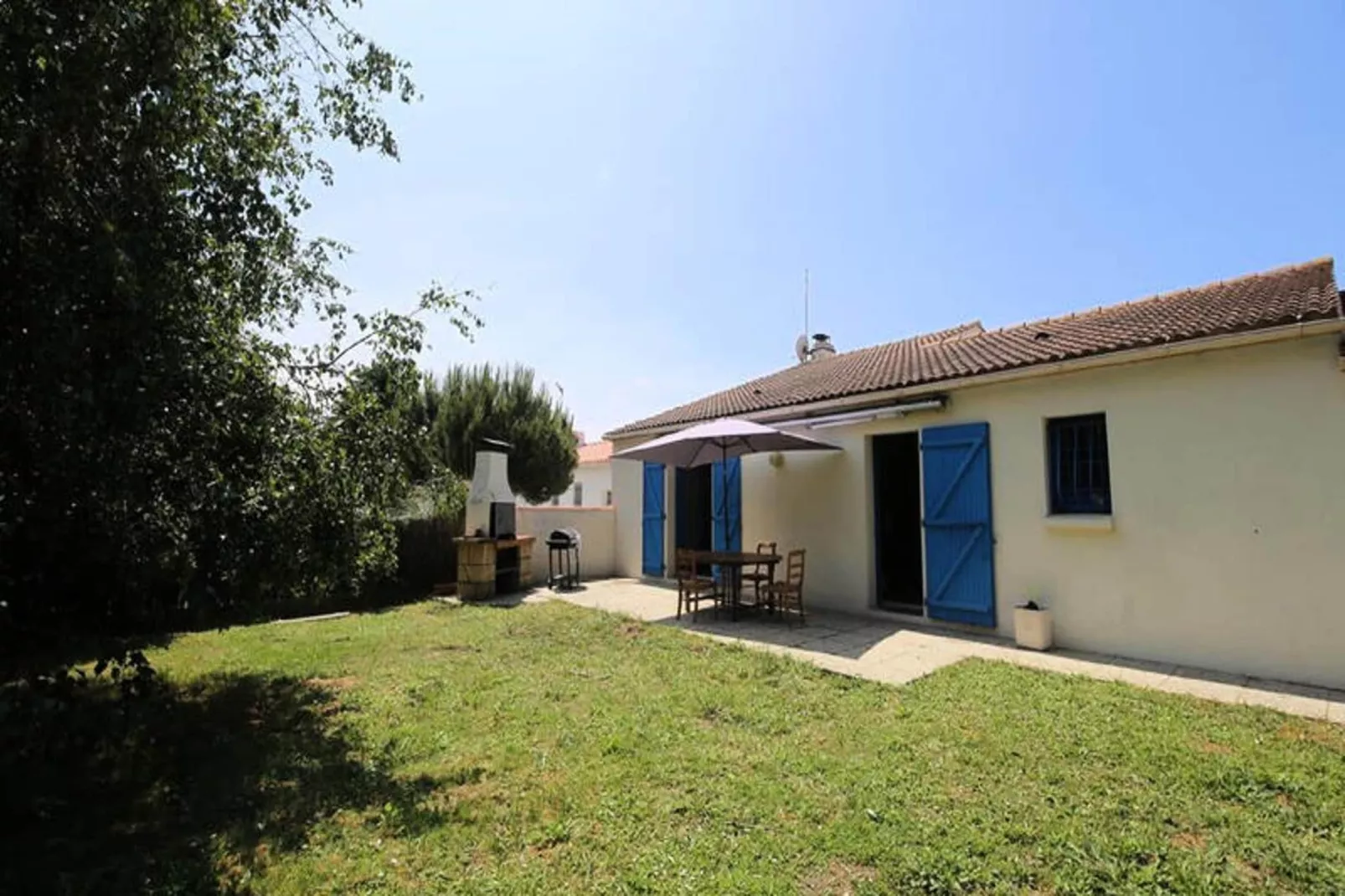 Maison à Saint-Hilaire-de-Riez-Tuinen zomer