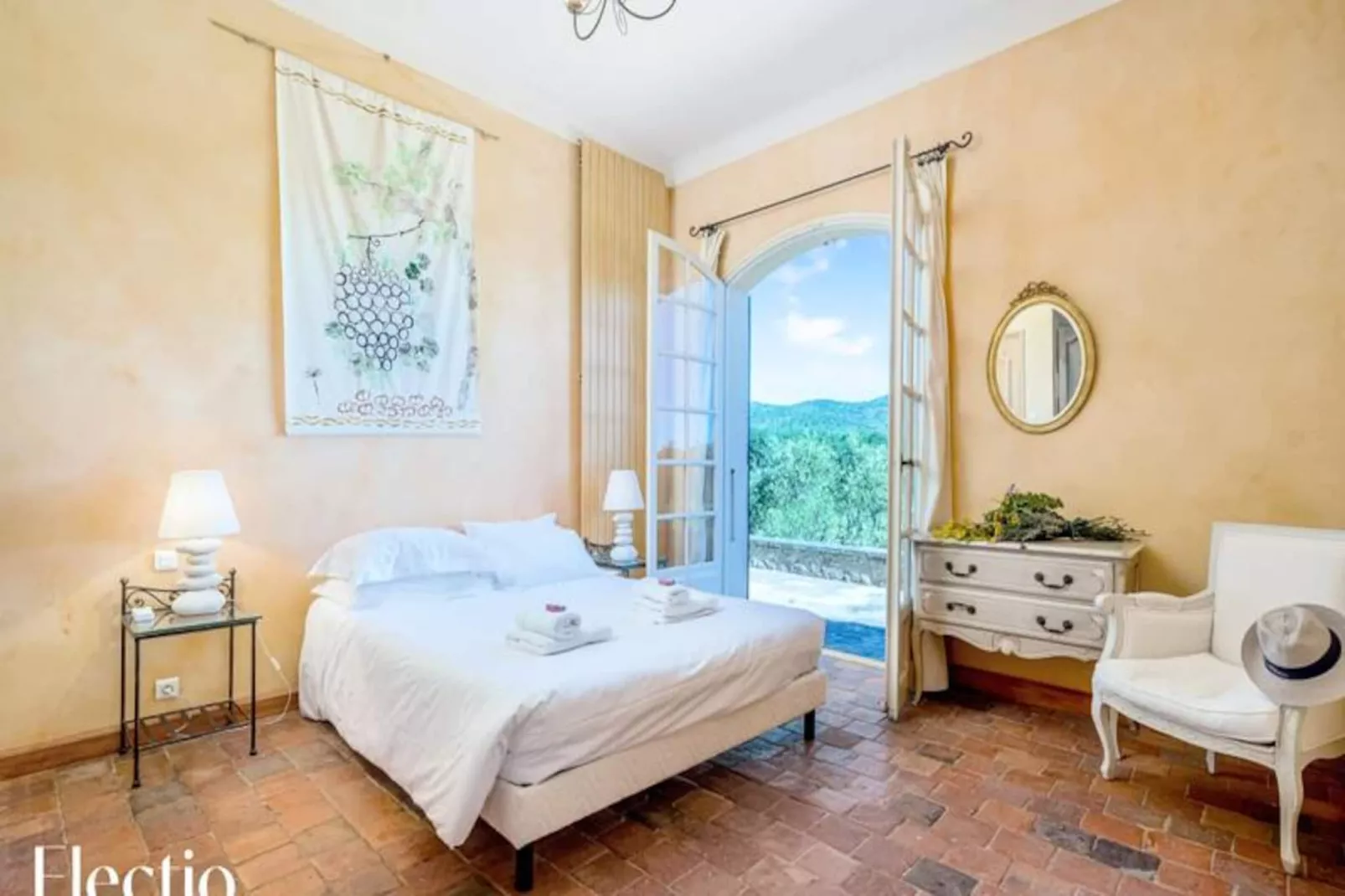 Grande Bastide | Domaine Tour Campanets-Image-tags.