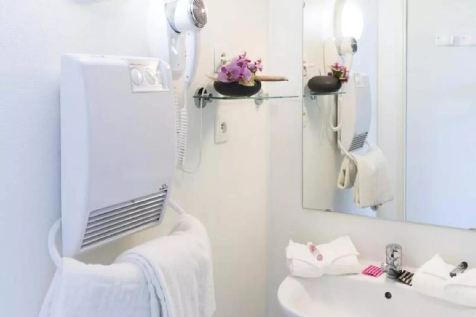 Néméa Appart'Hôtel Toulouse Saint Martin***-Buitenkant zomer