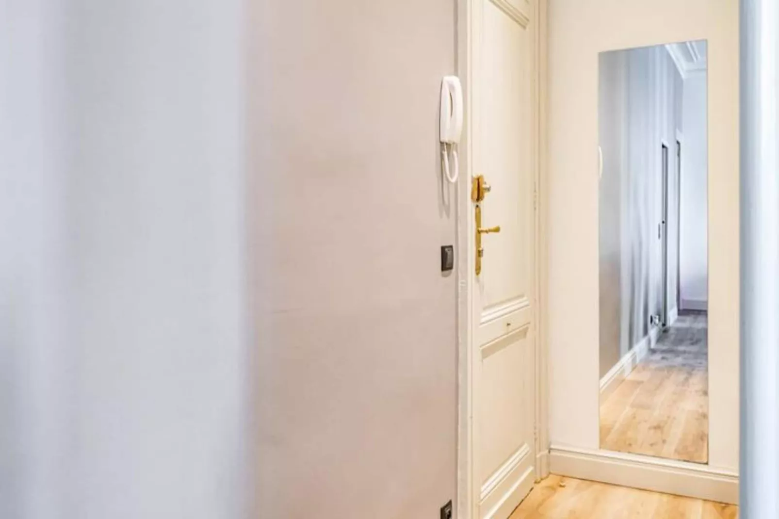 &eacute;l&eacute;gant Appartement Au C&oelig;ur Du Quartier Historique Saint-michel-Woonkamer