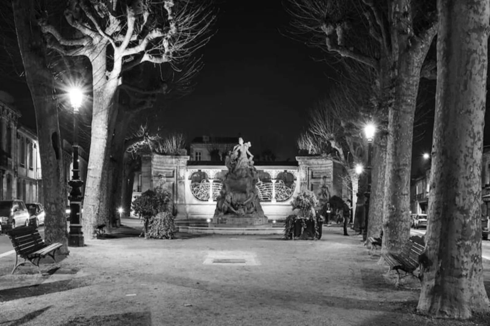 Bel Appartement Parfaitement R&eacute;nov&eacute; Pour 2, Face &agrave; La Gare Saint-jean-Gebieden zomer 5km