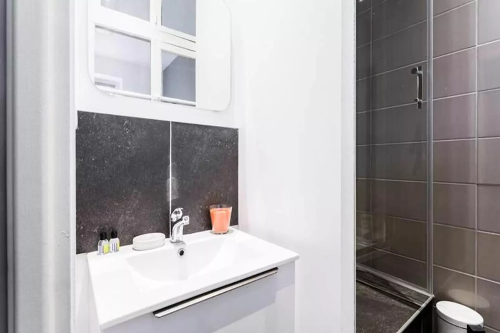 | Le Jaur&egrave;s 🍊| T2 Tout &eacute;quip&eacute; | Balcon, Wifi-Badkamer