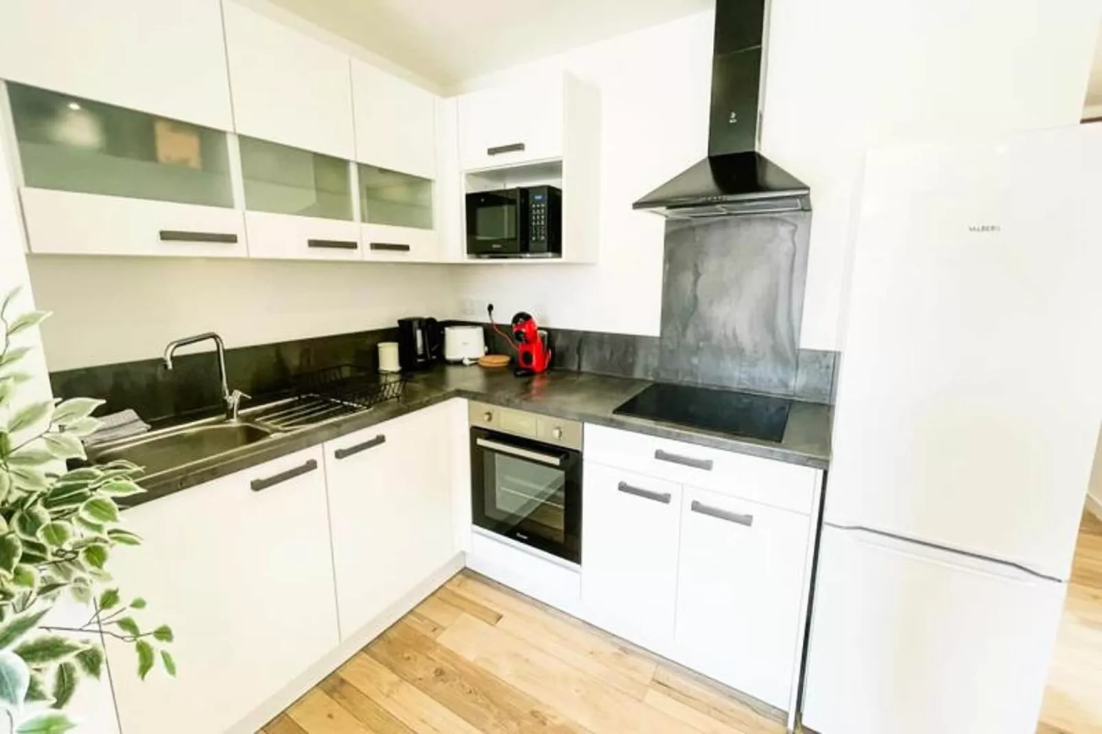 Le T2 Lumineux En Hyper-centre Pi&eacute;ton 🌞-Keuken