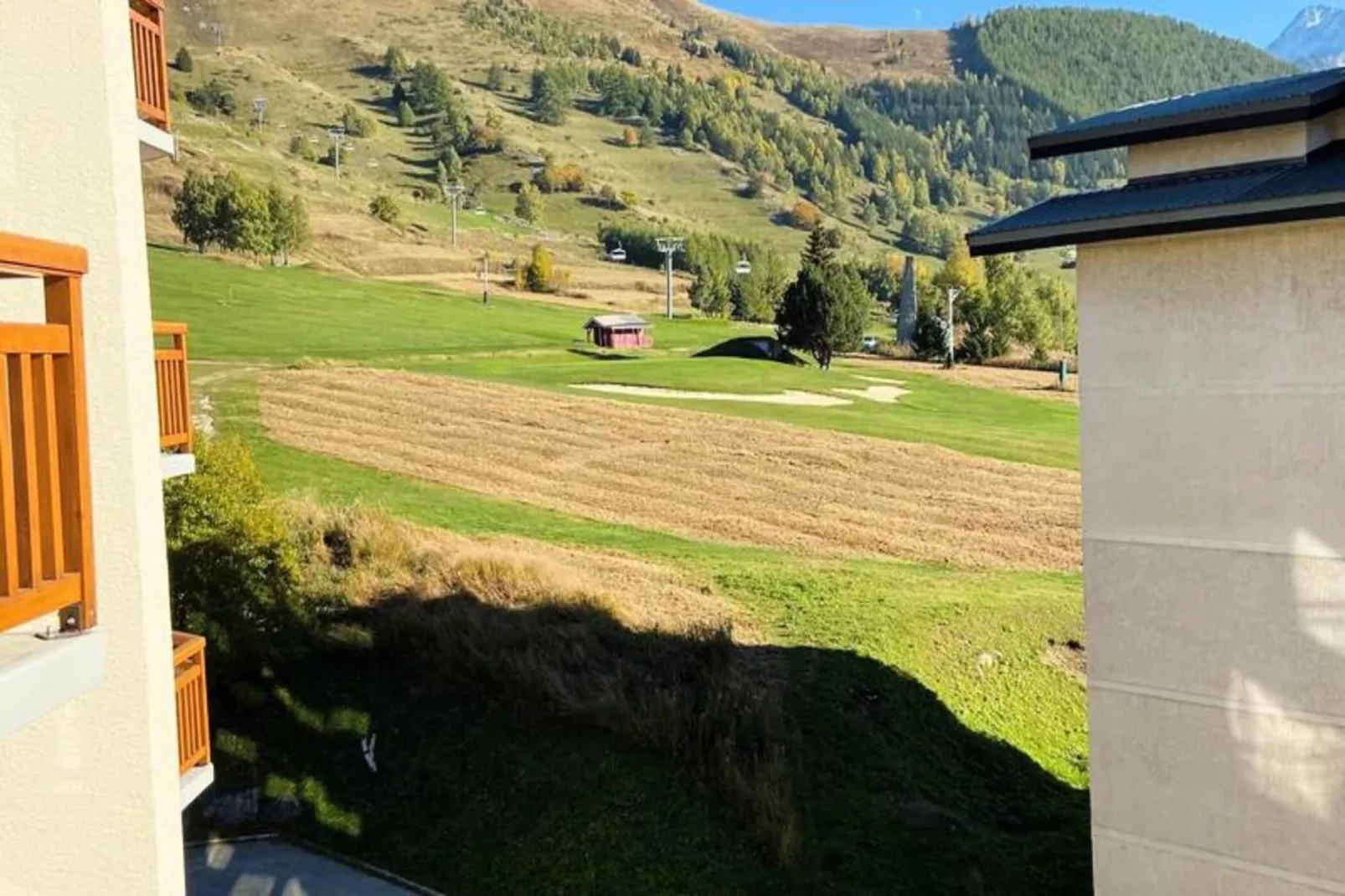 Résidence Le 3300-Uitzicht zomer