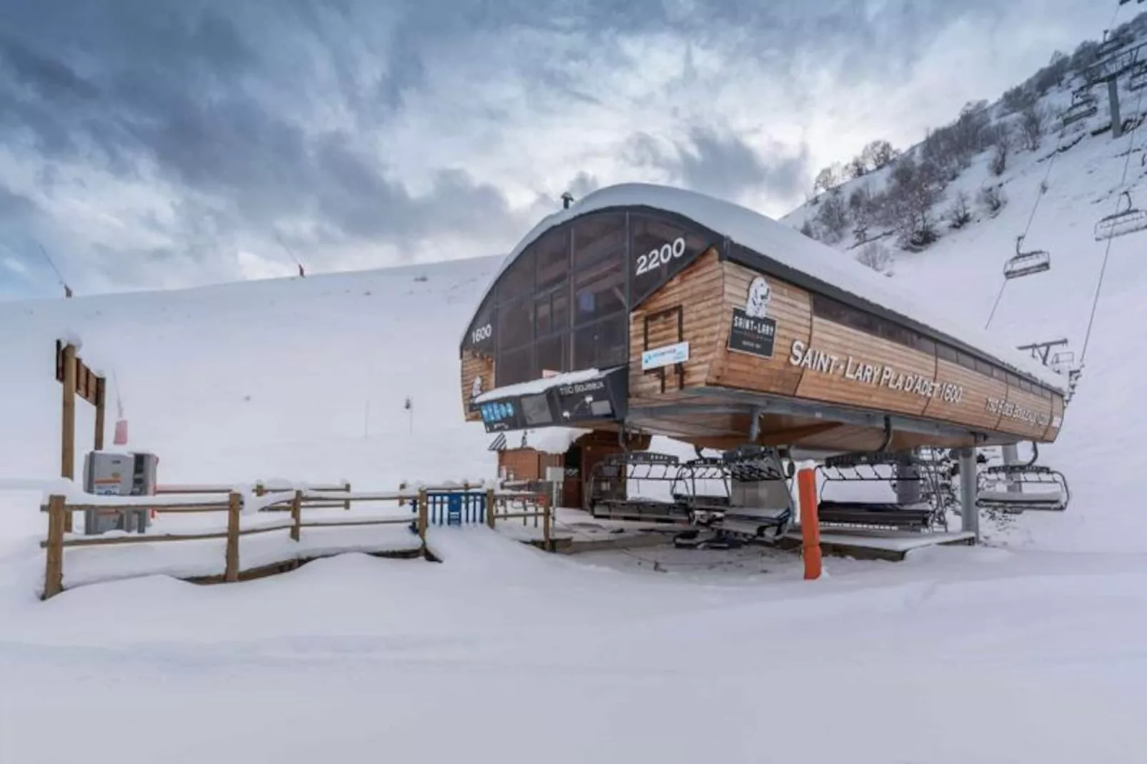 Résidence Aurette:pic Long-Image-tags.