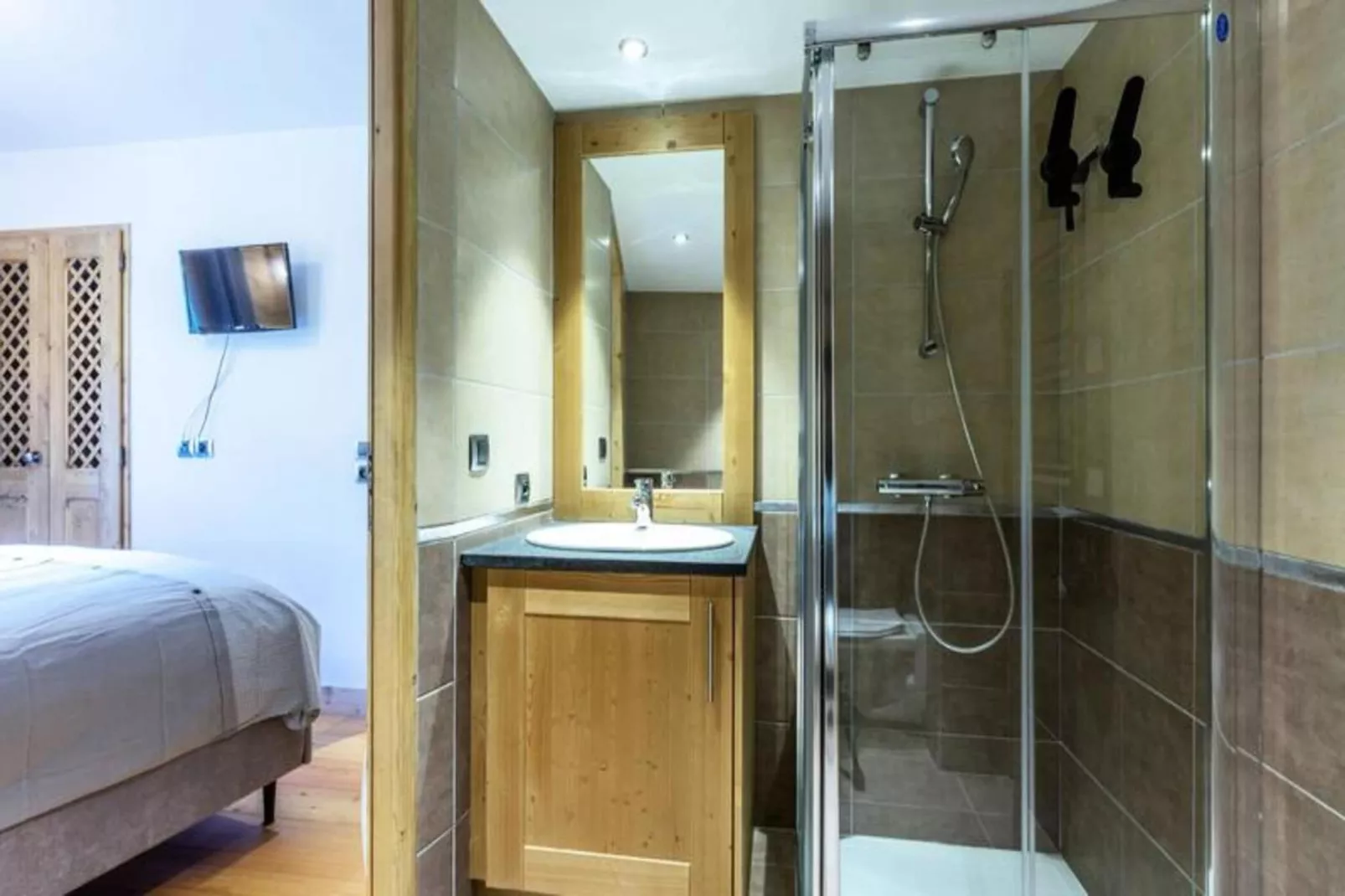 Résidence La Grange Aux Fees-Badkamer