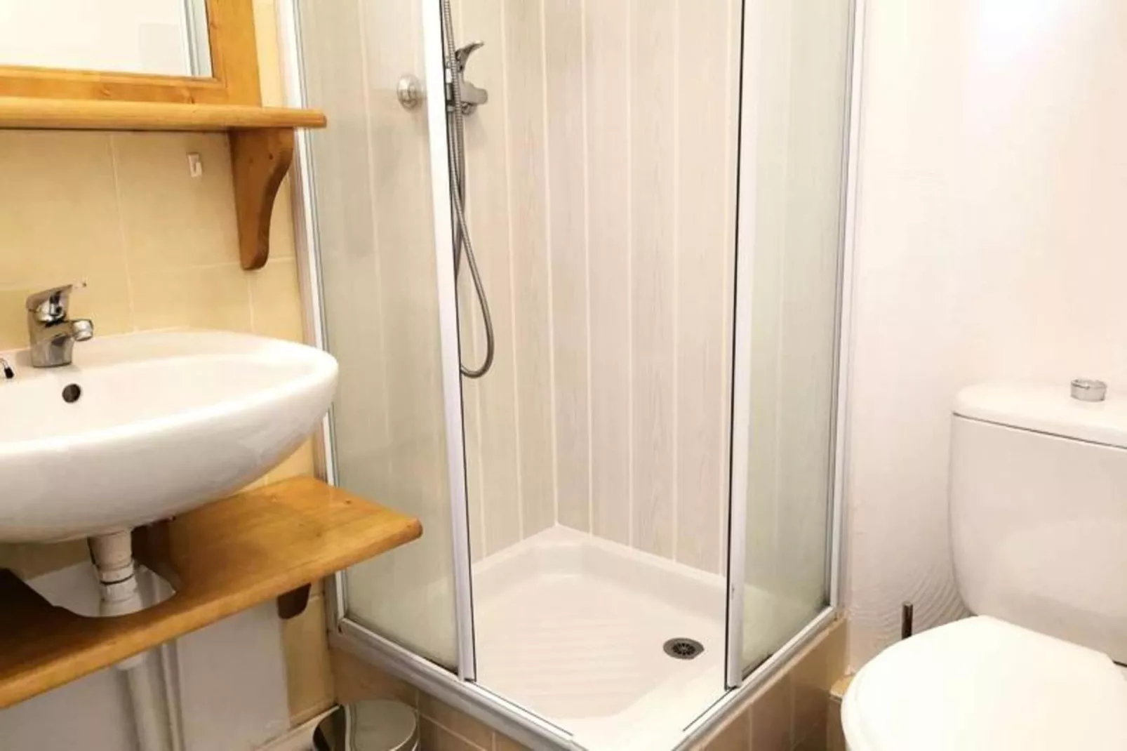 Résidence Valeriane - Badkamer