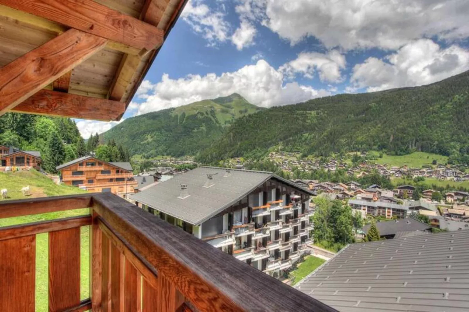 Résidence Altaka - Uitzicht zomer