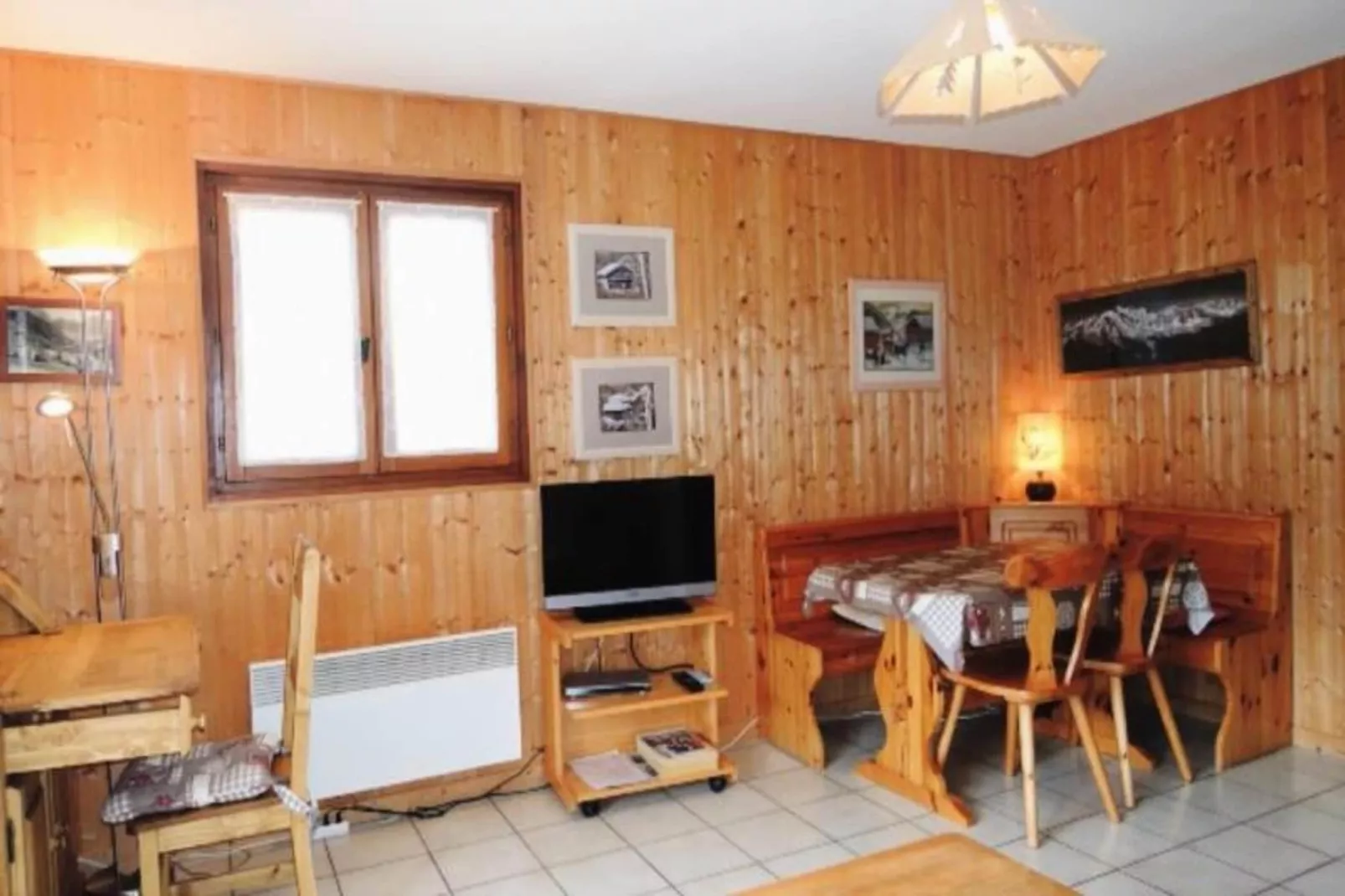 Chalets De Barbessine-Eetkamer