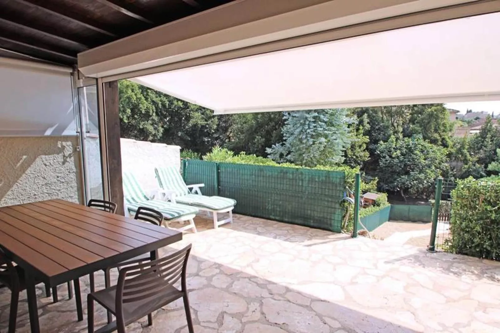 Résidence Pan Cuet-Tuinen zomer