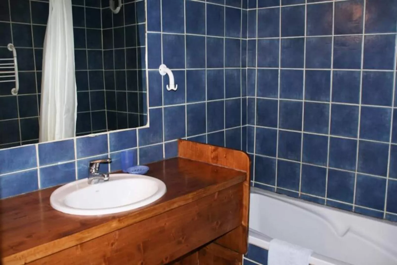 Le Jas, Mas De Charme, Piscine Partag&eacute;e , Nature, Calme, 6 Ha En Provence-Image-tags.