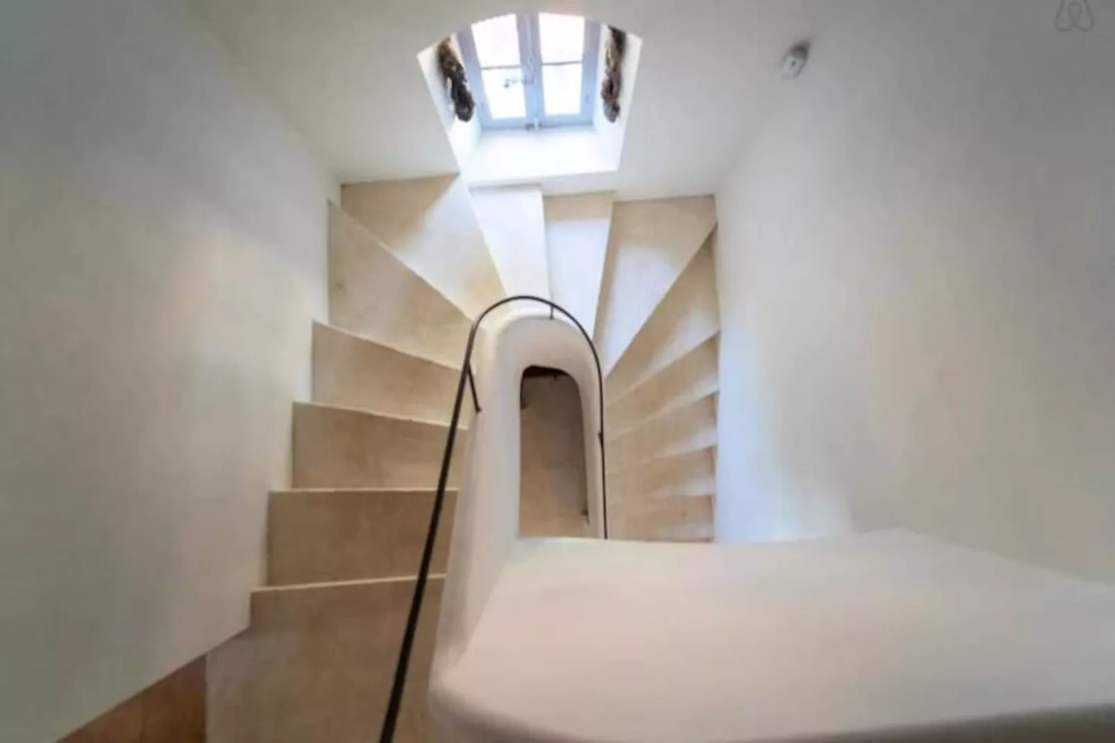 Maison Avec Vue Et Piscine Chauff&eacute;e &agrave; Roussillon-Image-tags.