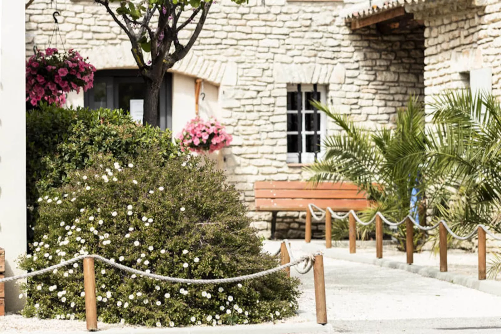 Résidence Garden & City Mont Ventoux - Malaucène****-Image-tags.