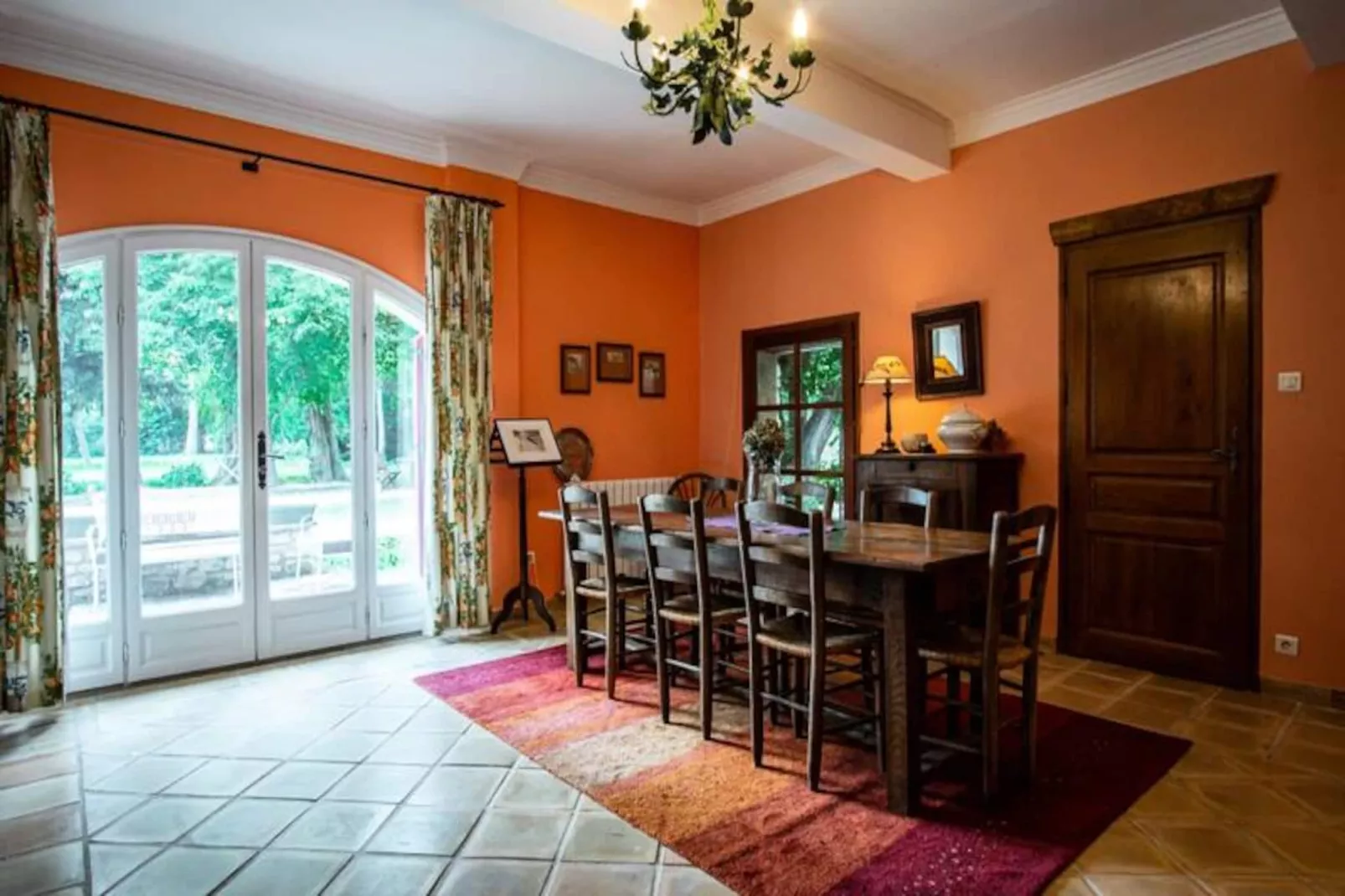 Le Mas De Jalique - Isle-sur-la-sorgue-Image-tags.